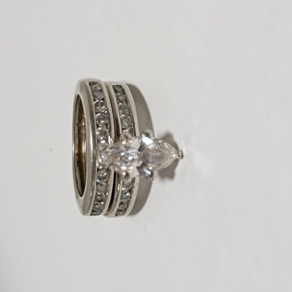 Rings Women's Wedding Faux Diamond Band  Stainless Steele Size 6 3/4